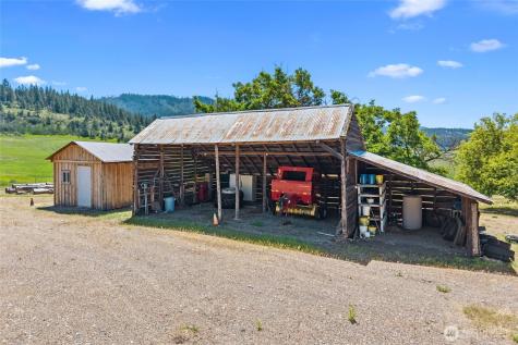 5787 Fruitland Valley Road Fruitland WA 99129
