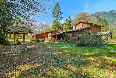 31211 Boulder Creek Drive Arlington WA 98223