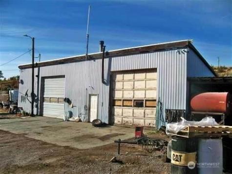 618 Jack Wells Road Bridgeport WA 98813
