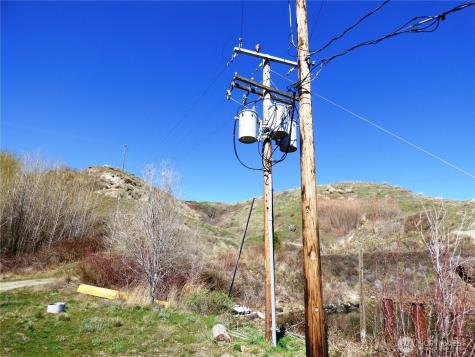 618 Jack Wells Road Bridgeport WA 98813