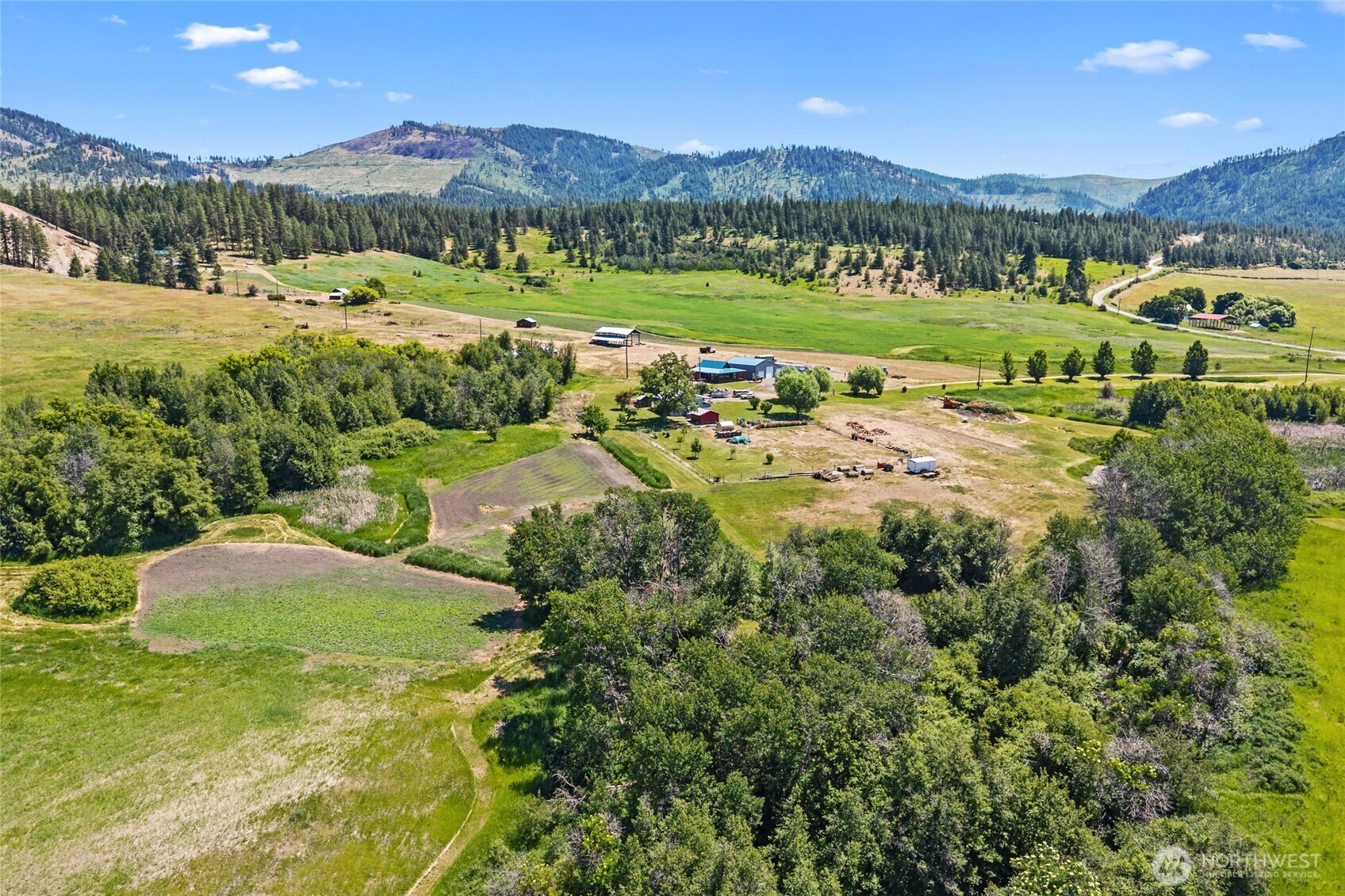 5793 Fruitland Valley Road Fruitland WA 99129