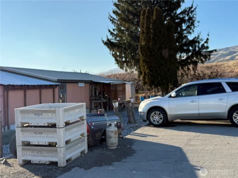 556 Jack Wells Road Bridgeport WA 98813