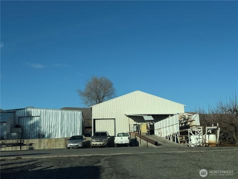 556 Jack Wells Road Bridgeport WA 98813
