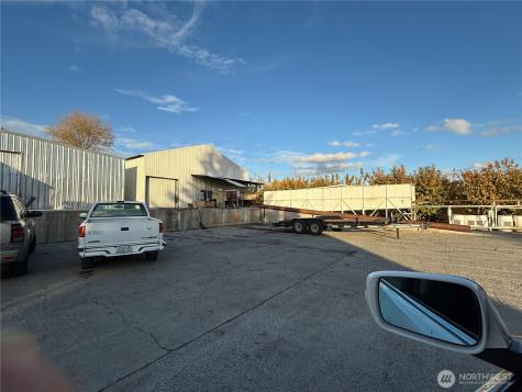 556 Jack Wells Road Bridgeport WA 98813