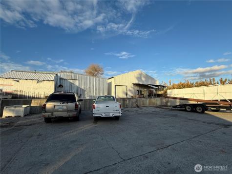 556 Jack Wells Road Bridgeport WA 98813