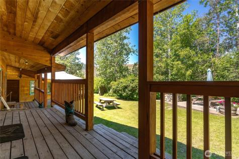 579 Eastside Chewuch Road Winthrop WA 98862