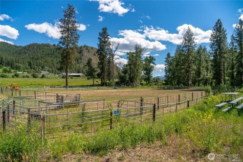 579 Eastside Chewuch Road Winthrop WA 98862
