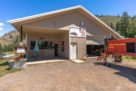 579 Eastside Chewuch Road Winthrop WA 98862