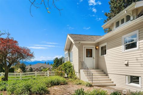 25443 Pioneer Way NW Poulsbo WA 98370