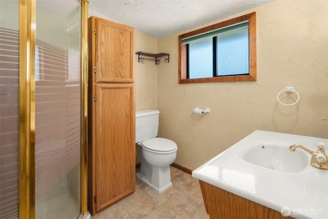 25443 Pioneer Way NW Poulsbo WA 98370