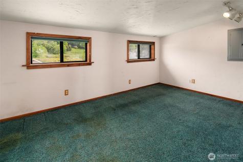 25443 Pioneer Way NW Poulsbo WA 98370