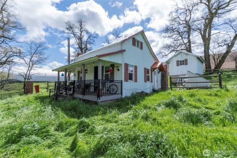 950 Lewis Peak Road Waitsburg WA 99361