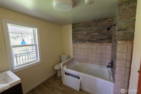 950 Lewis Peak Road Waitsburg WA 99361