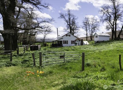 950 Lewis Peak Road Waitsburg WA 99361
