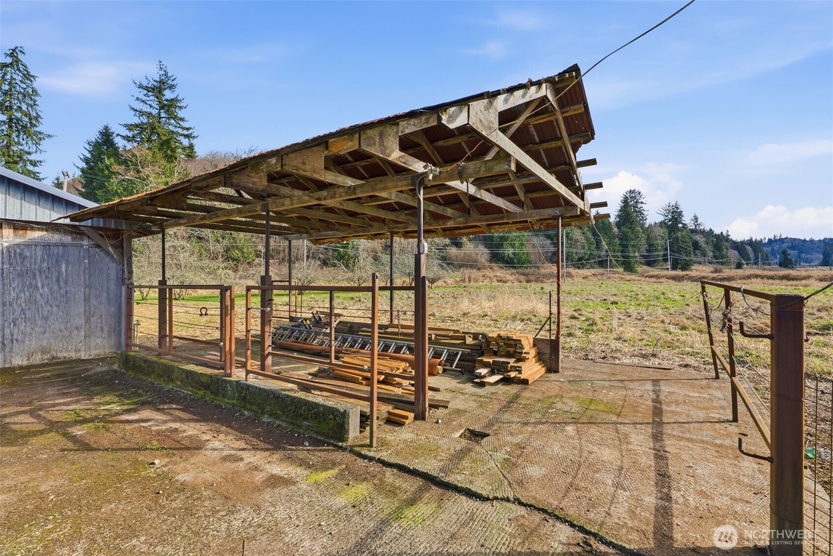 957 W State Route 4 Cathlamet WA 98612