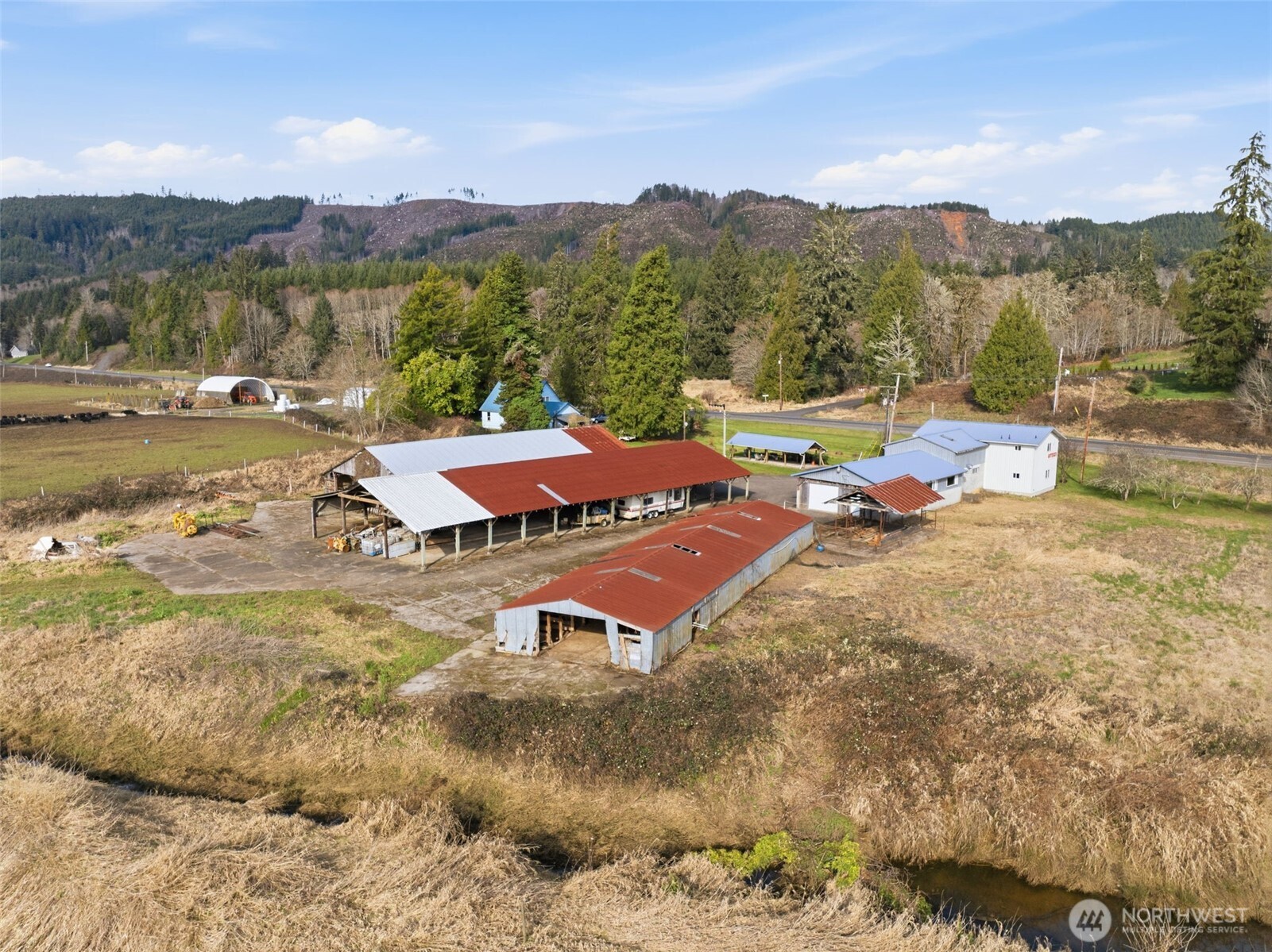957 W State Route 4 Cathlamet WA 98612