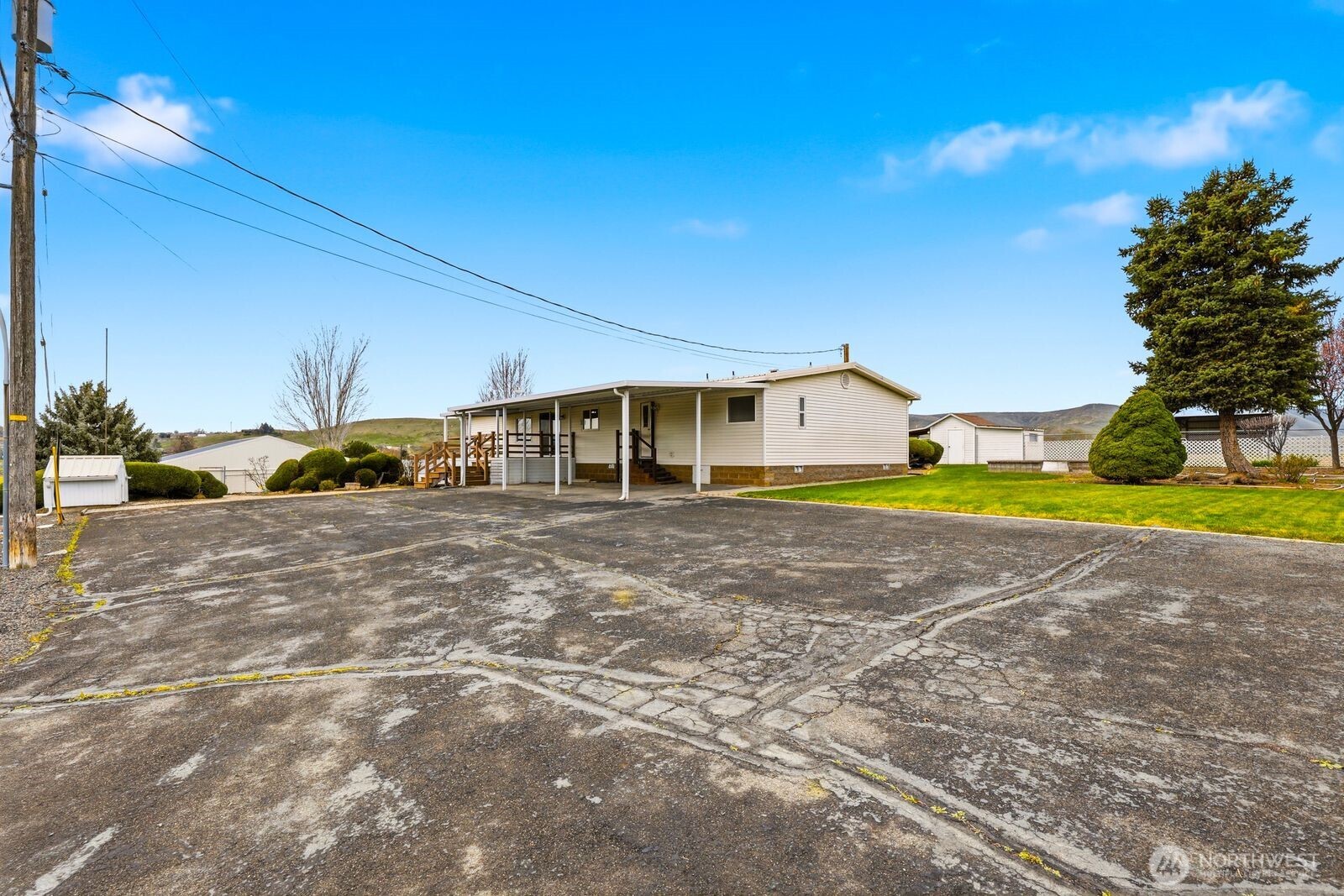 150 Dusty Puddle Road Selah WA 98942