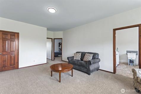 1710 W State Route 4 Skamokawa WA 98647