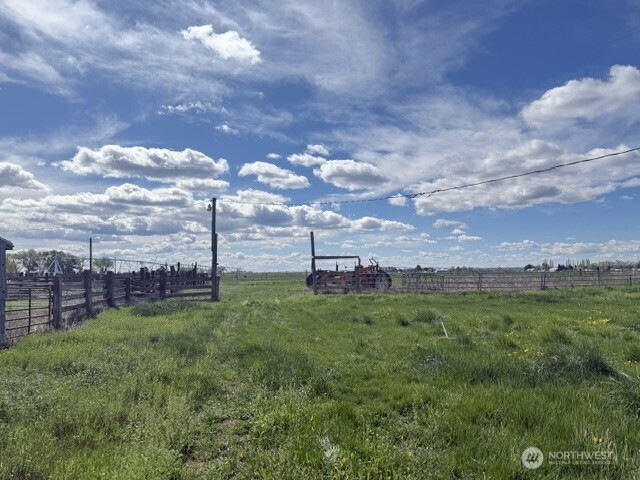2493 19 NE Soap Lake WA 98851