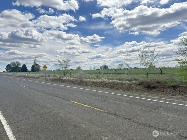 2493 19 NE Soap Lake WA 98851