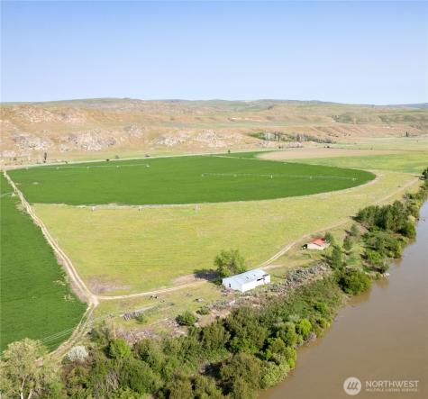 27061 Highway 97 Okanogan WA 98840