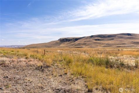 61 Dyer Hill Road Mansfield WA 98830