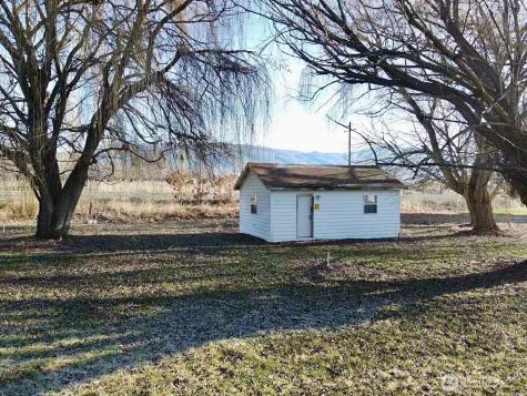 223 Old Riverside Highway Omak WA 98841