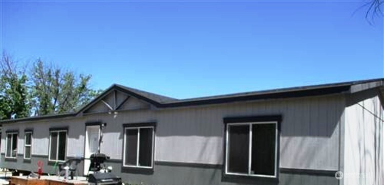 2311 Highland Drive Bridgeport WA 98813