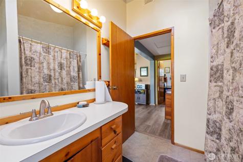 471 Barr Road Grays River WA 98621