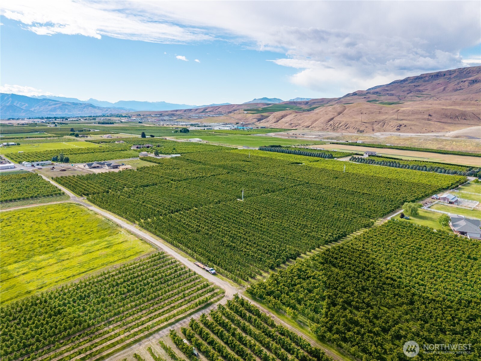 513 S Webb Avenue S East Wenatchee WA 98802