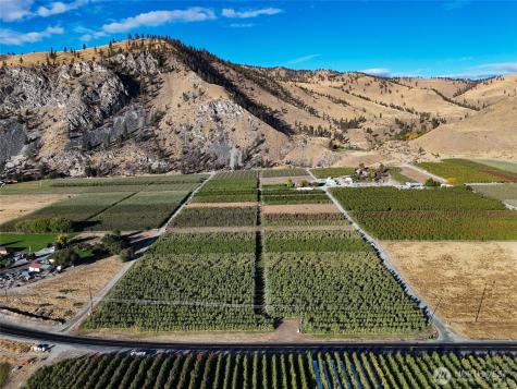 263 Oliver Lane Chelan WA 98816
