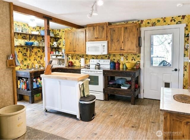 1239 Kewa Meteor Road Inchelium WA 99138