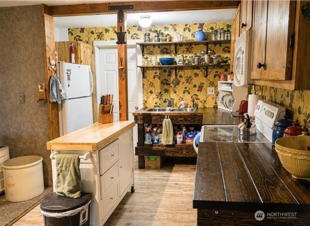1239 Kewa Meteor Road Inchelium WA 99138