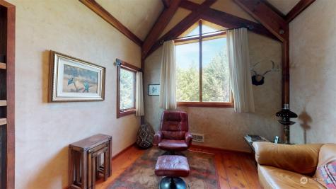 135 Lady Bug Road Oroville WA 98844