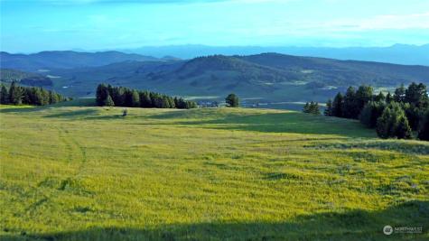 135 Lady Bug Road Oroville WA 98844