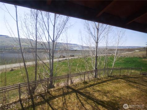 543 Jack Wells Road Bridgeport WA 98813