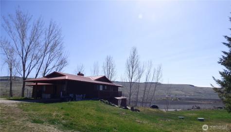 543 Jack Wells Road Bridgeport WA 98813