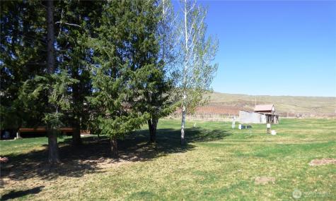 543 Jack Wells Road Bridgeport WA 98813