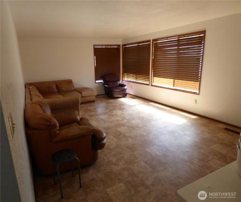 543 Jack Wells Road Bridgeport WA 98813
