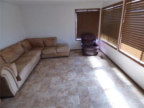 543 Jack Wells Road Bridgeport WA 98813