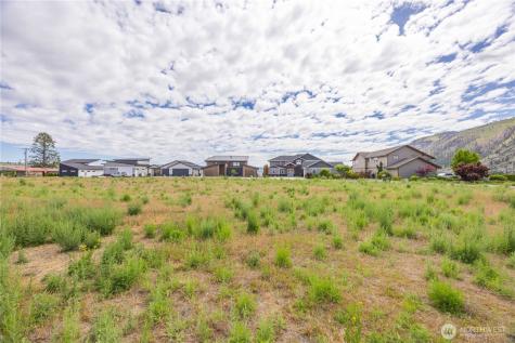 713 1st Street S Brewster WA 98812