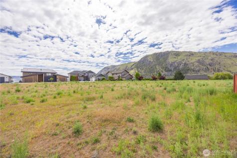 713 1st Street S Brewster WA 98812