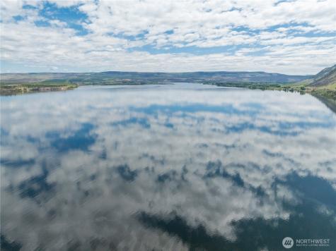 713 1st Street S Brewster WA 98812