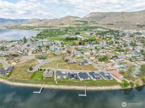 713 1st Street S Brewster WA 98812