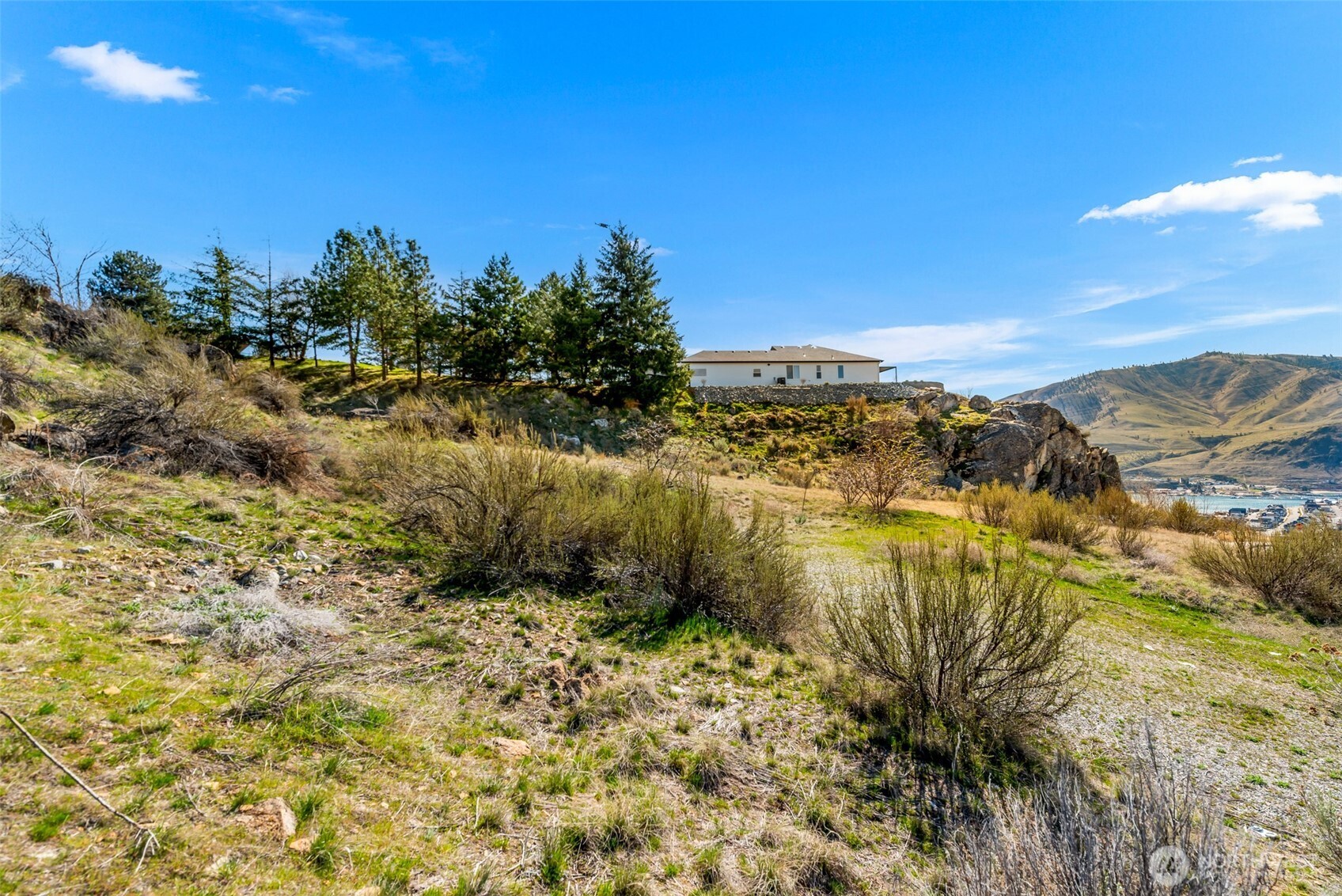 104 Crest Drive Chelan WA 98816