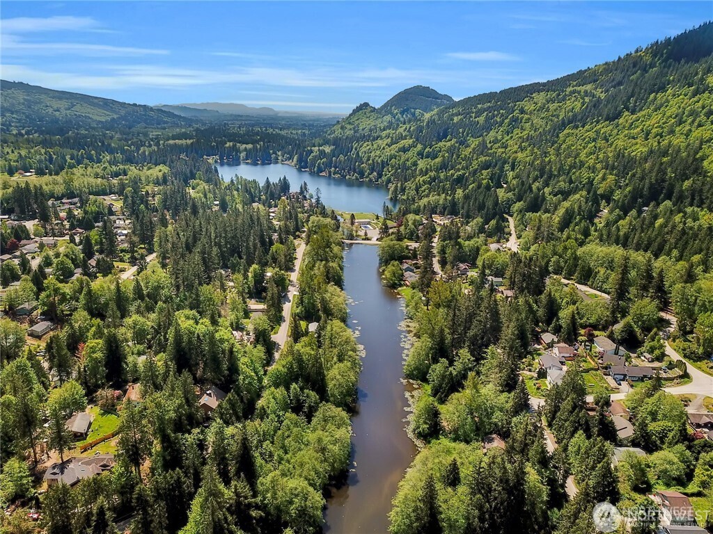 530 Rainbow Drive Sedro Woolley WA 98284