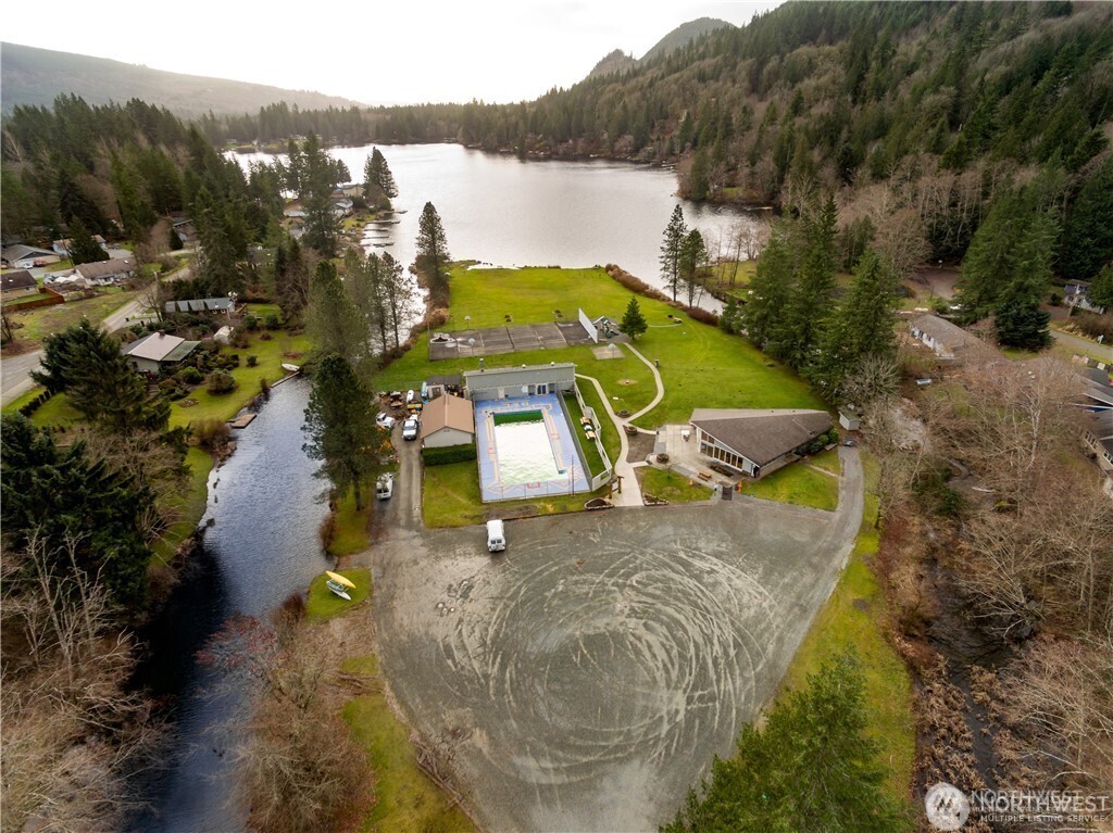 530 Rainbow Drive Sedro Woolley WA 98284