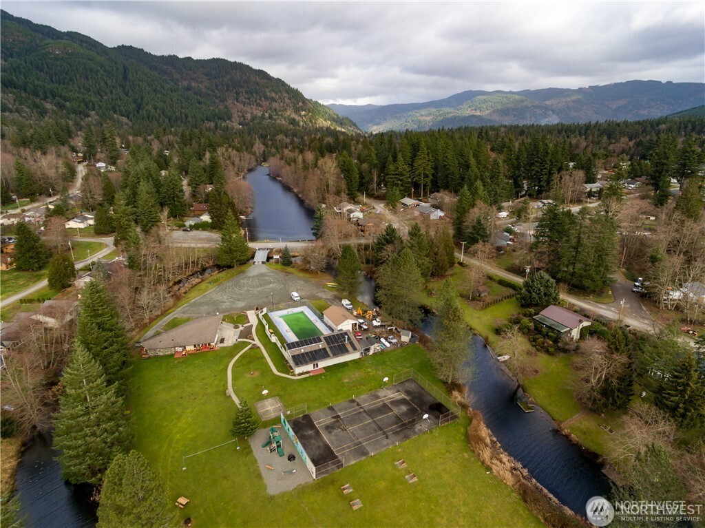 530 Rainbow Drive Sedro Woolley WA 98284