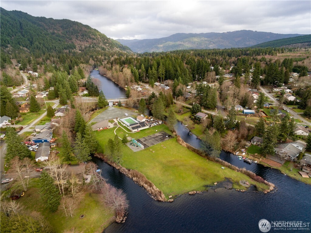 530 Rainbow Drive Sedro Woolley WA 98284