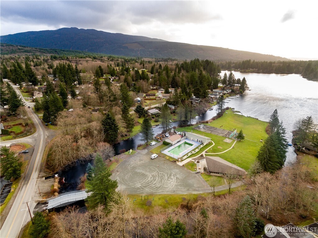 530 Rainbow Drive Sedro Woolley WA 98284